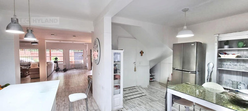 Casa Remodelada En Venta En Punta Chica, San Fernando