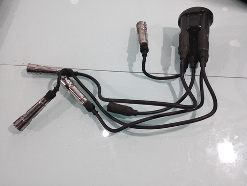 Tampa Distribuidor C/cabos De Vela Volkswagen Gol 1.8 Ap (Usado)
