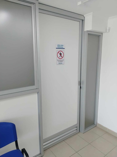 Arriendo Box 8,5m2 Y De 7,3 Para Consulta Médica La Serena