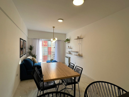 Imagen 2 de 19 de Departamento De 3 Ambientes A La Calle C/ Balcon Y Cochera