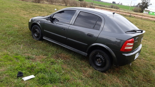 Chevrolet Astra 2006 2.0 Gls