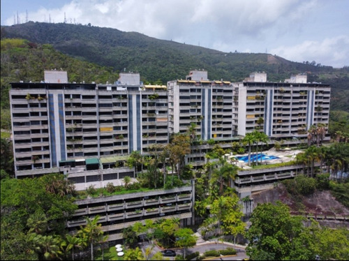 Alquiler Apartamento La Trinidad 196m2 (3h+s/4b+s/3p)