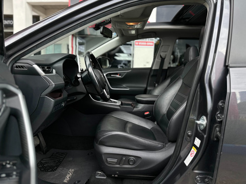 Toyota RAV4 LIMITED HV 2019