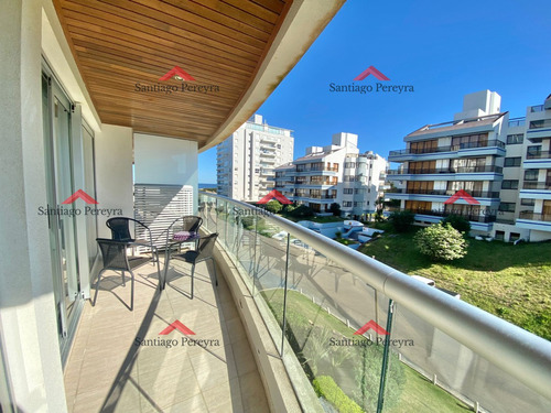 Alquiler De Apartamento De 2 Dormitorios En Icon Brava Punta Del Este