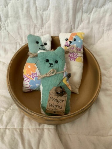3 Primitive Antique Quilt Cat Bowl Fillers Prayer Works Or
