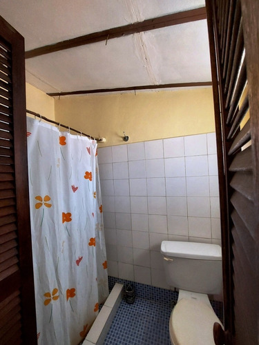 Imagen 15 de 19 de Posada En Venta, Via Choroni-puerto Colombia Er