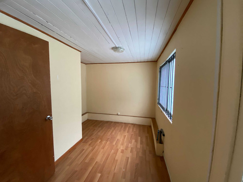 Arriendo Comercial En Calle Lautaro, Coronel (63064)