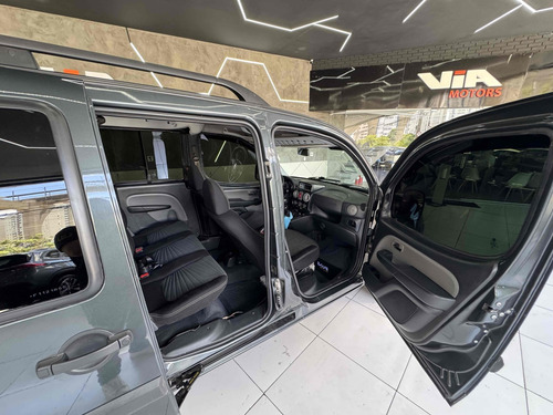 Fiat Doblo 1.8 MPI ESSENCE 16V FLEX 4P MANUAL