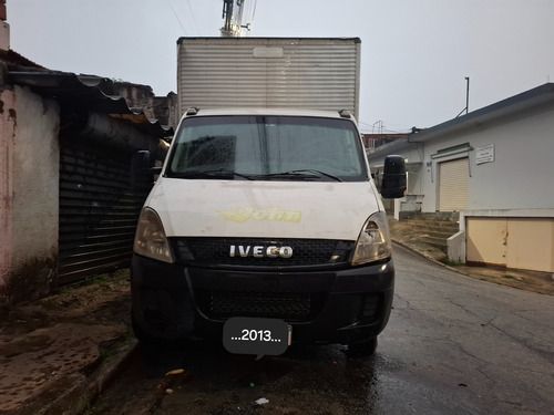 Iveco Daily Chasis 3.0 35S14 3450 Cab. Simples 2P