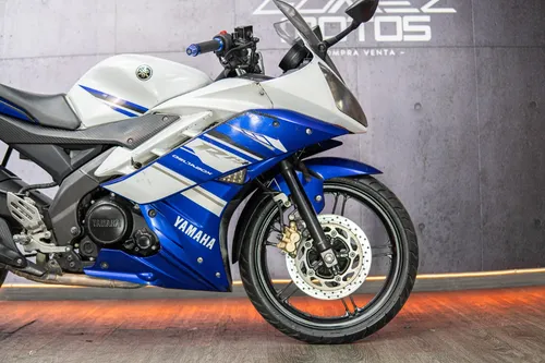 Yamaha R15 150 2017