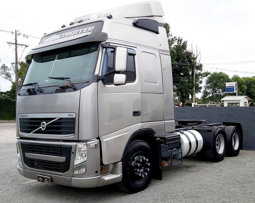 Imagem 2 de 13 de Volvo Fh460