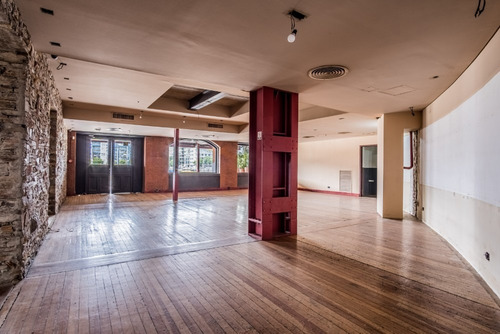 Local Comercial Alquiler | Alicia Moreau Justo 380, 970 M2
