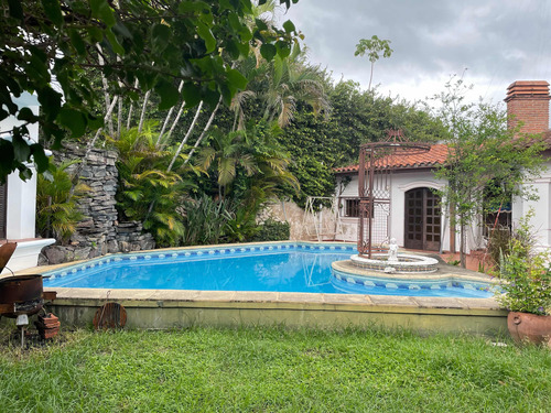 Casa De 4 Hab, Una En Suite