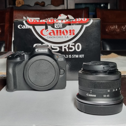 Cámara Canon Eos R50 Mirrorless 18-45mm Color Negro + Lente