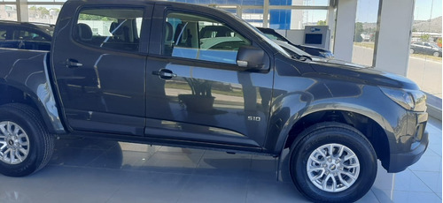 Imagen 11 de 15 de Chevrolet S10 2.8 Ls Cabina Doble 4x2 Manual 2023 Pick Up