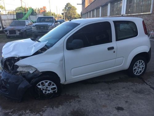 Imagen 13 de 19 de Fiat Uno Cargo