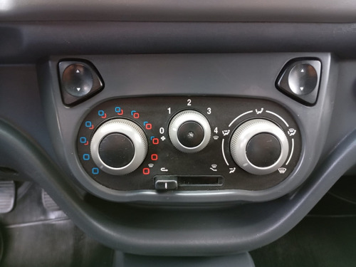 Fiat Uno 1.0 EVO VIVACE 8V FLEX 4P MANUAL