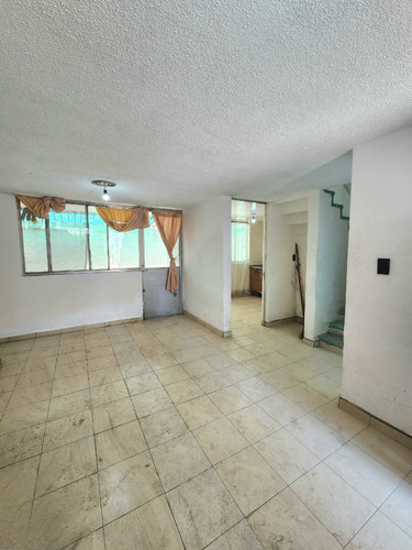 Casa En Venta En Valle De Aragón 3ra Sección, Ubicación Estratégica Y Un Precio Inmejorable.