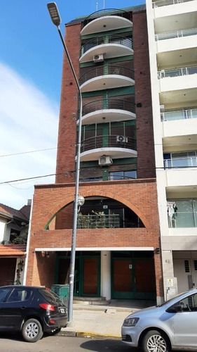 Departamento En Venta Frente A Plaza Máximo Paz