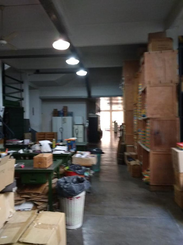 Retasado Gran Local En San Telmo 2000 M2 900 M2 De Terraza. Eeuu Y Defensa.