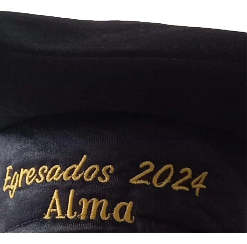 Gorras,birretes,galeras. Egresados Bordados Personalizados