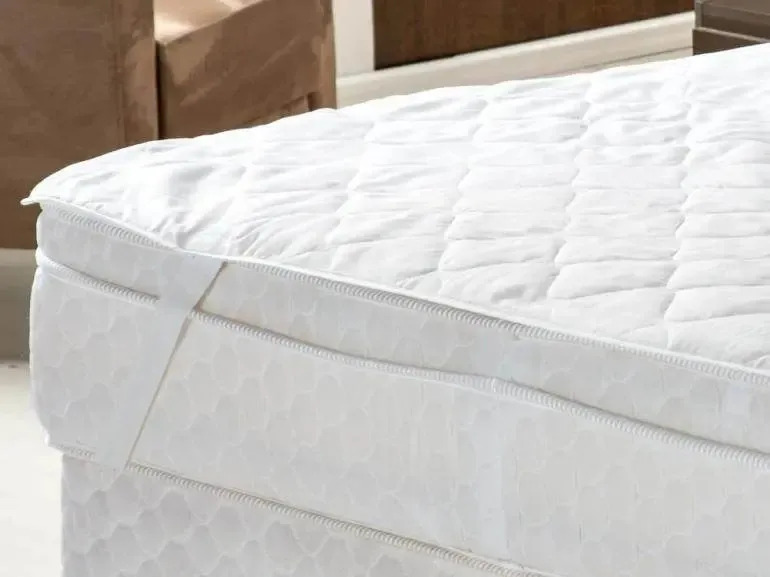 Protetor de Colchão Impermeável Queen Size Matelassê Elástico Branco