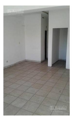 Imagen 9 de 17 de Cuatro Oficinas - Moron - Al Frente