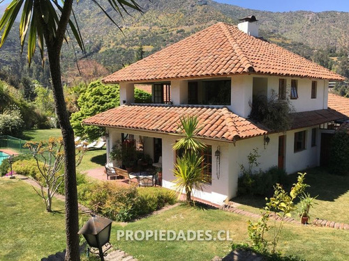 Casa En Condominio En Venta En Lo Barnechea
