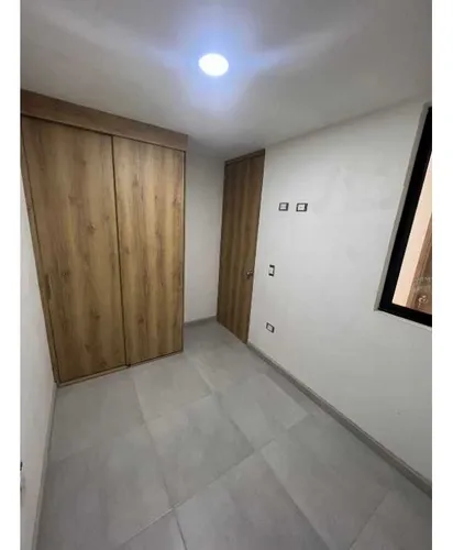 Excelente Inversión Por Su Ubicación Sabaneta 61 Mt/ 3 Alc/ Edificio
