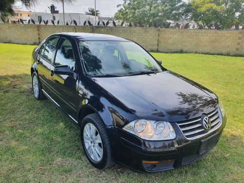 Imagen 1 de 13 de Volkswagen Jetta Clásico 2012 2.0 Gl Team R16 At