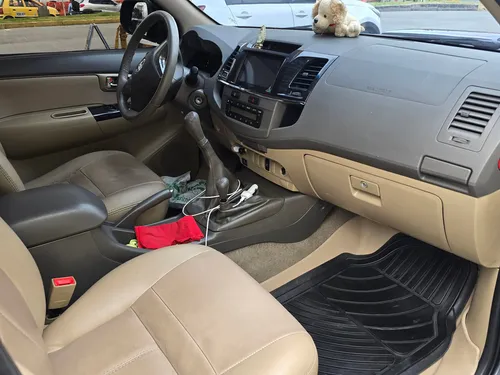 Toyota Fortuner 3.0 Srv D-4d 4x4