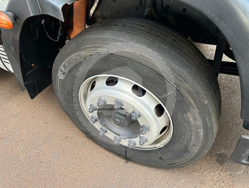 Iveco Tector 240e28 6x2 Caçamba Nova -13/14- Naves Seminovos