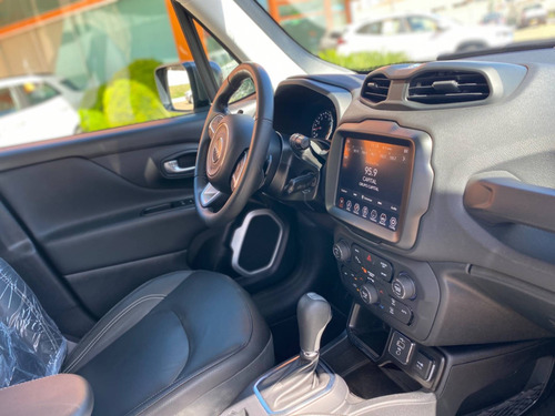 Imagem 8 de 11 de Jeep Renegade 1.8 16v Flex Longitude 4p Automático