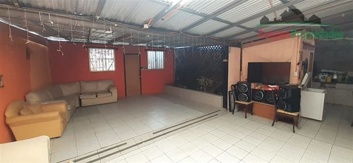 Imagen 15 de 20 de Casa En Venta De 4 Dorm. En Copiapó