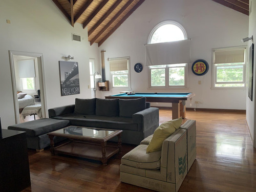Casa En Venta En Martindale, Pilar
