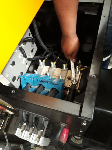 Imagen 3 de 10 de Reparacion Y Mantenimiento De Generadorres Electricos