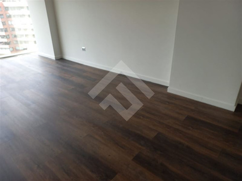 Oficina En Arriendo Metro Manquehue