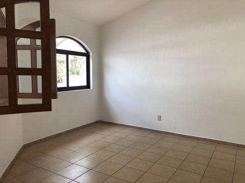 Imagen 23 de 30 de En Venta Casa En Fracc. La Loma, Royal Country