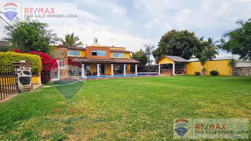 Renta De Casa En Burgos, Temixco, Morelosclave 4766