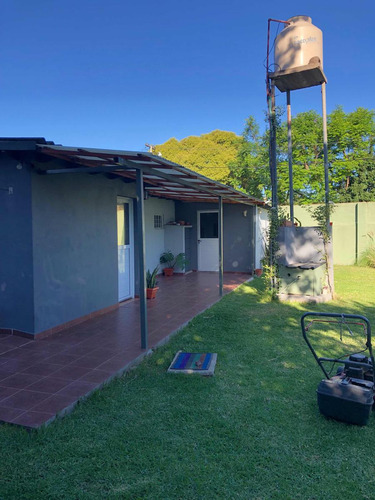 Casa En Venta - 2 Dormitorios 1 Baño - 450mts2 - Merlo Oeste