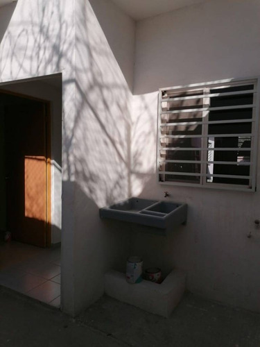 Imagen 10 de 21 de Bonita Casa En Venta De 1 Piso