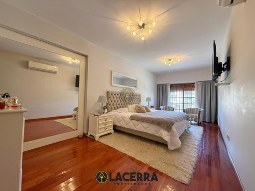 Casa 7 Ambientes En Venta, Villa Ballester