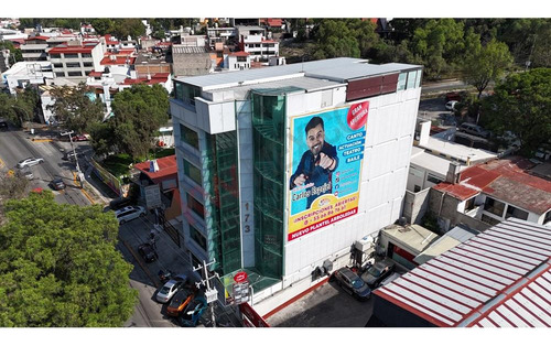 Edificio En Venta En Calzada De Los Jinetes /generando Rentas
