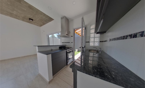 Imagen 12 de 27 de Departamento - En Venta - 2 Dormitorios - La Plata