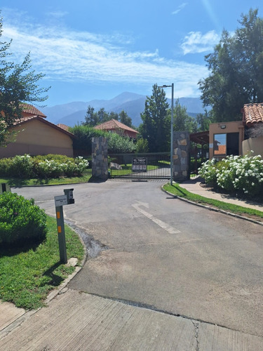 Excelente Casa En Condominio Hacienda El Peñon