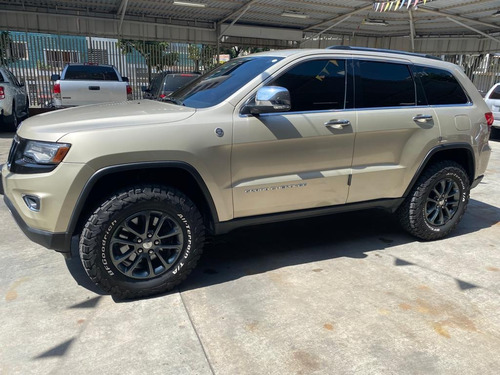 Imagen 2 de 9 de Toyota Fortuner Sr5