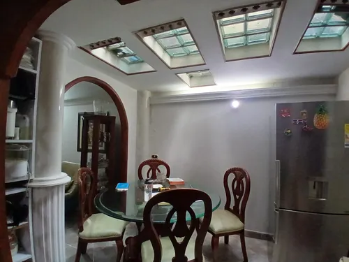 Casa Poblado Campestre Unifamiliar De 3 Pisos