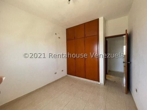 Imagen 3 de 6 de Apartamento En Venta En Urb. San Rafael Punto Fijo. Cod: 22-13526
