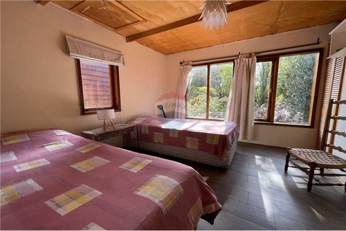Hermosa Casa En Terreno De 1 Hectárea!! Pto Varas