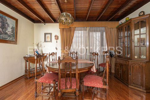 Casa 2 Pisos 2d + Servicios Sucre/lyon